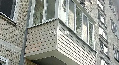 Балкон з винесенням і вікнами Brokelman - головне фото